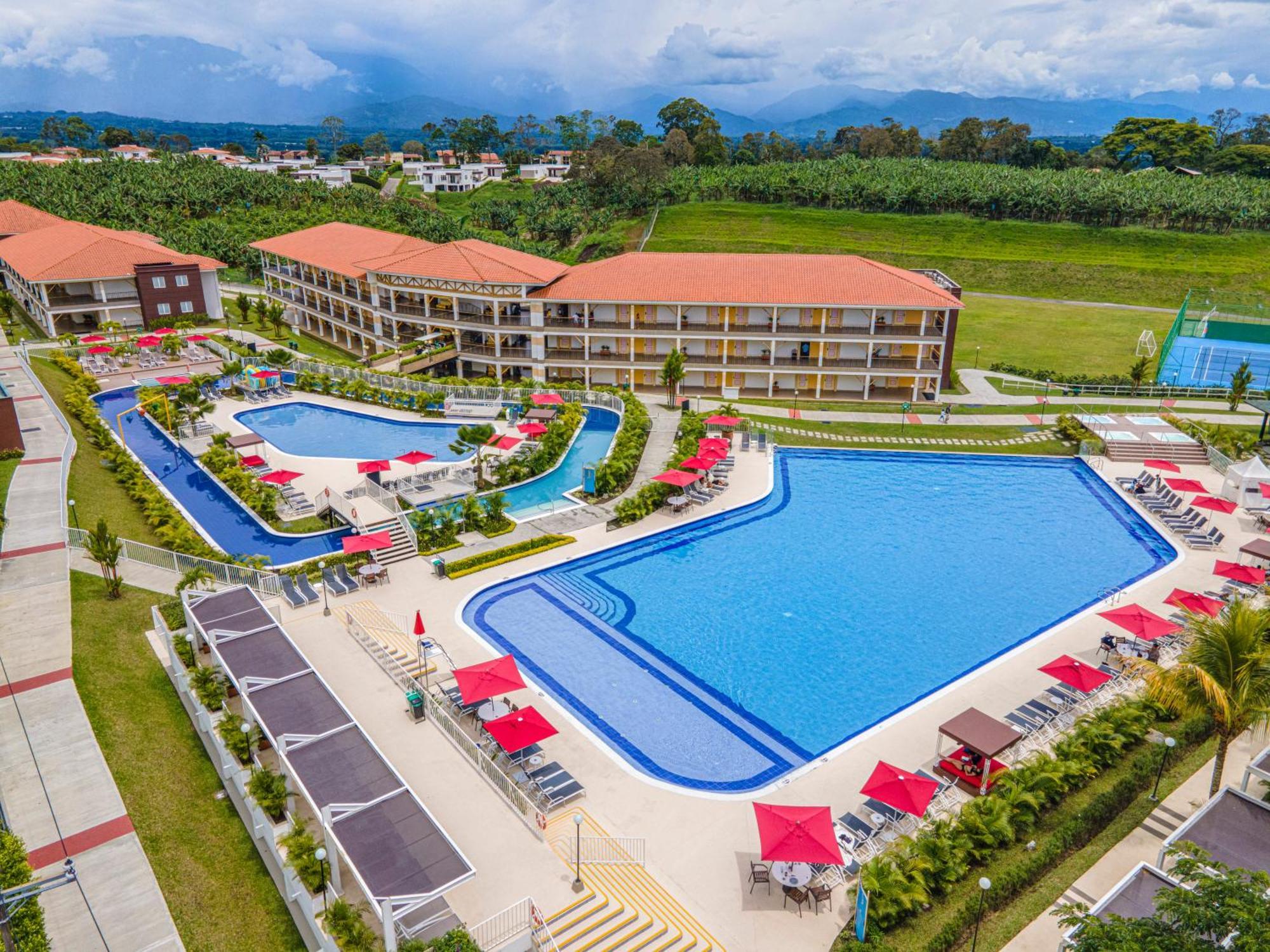 Hotel Campestre Las Camelias Pueblo Tapao Exterior photo